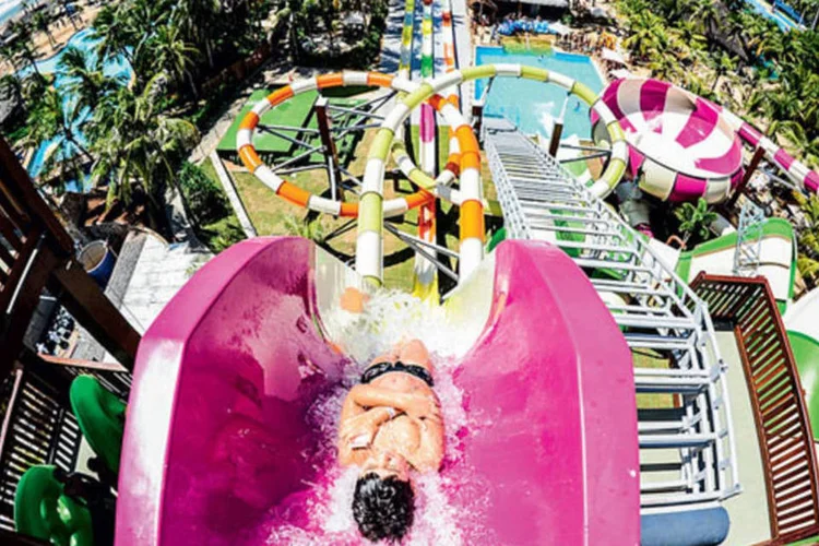 Beach Park, no Ceará: clube de viagens do resort pode baratear os custos com hospedagem (João meldo / Divulgação)