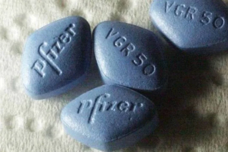 
	Viagra: a companhia tem enfrentado a concorr&ecirc;ncia de medicamentos gen&eacute;ricos ao Viagra na Europa
 (Chris Hondros/Getty Images)