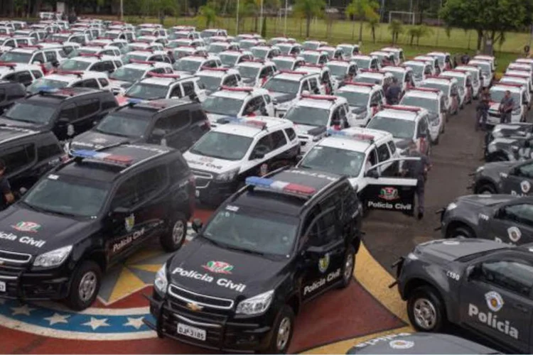 Viatura: a polícia descobriu que o homem que despredou carro é procurado pela Justiça e fugitivo da penitenciária de Hortolândia (Divulgação/Governo de SP)