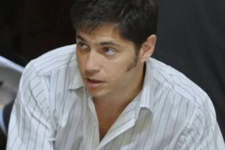 Vice-ministro da Economia, Axel Kicillof, fala ao Senado argentino sobre expropriação da YPF (Hugo Villalobos/AFP)