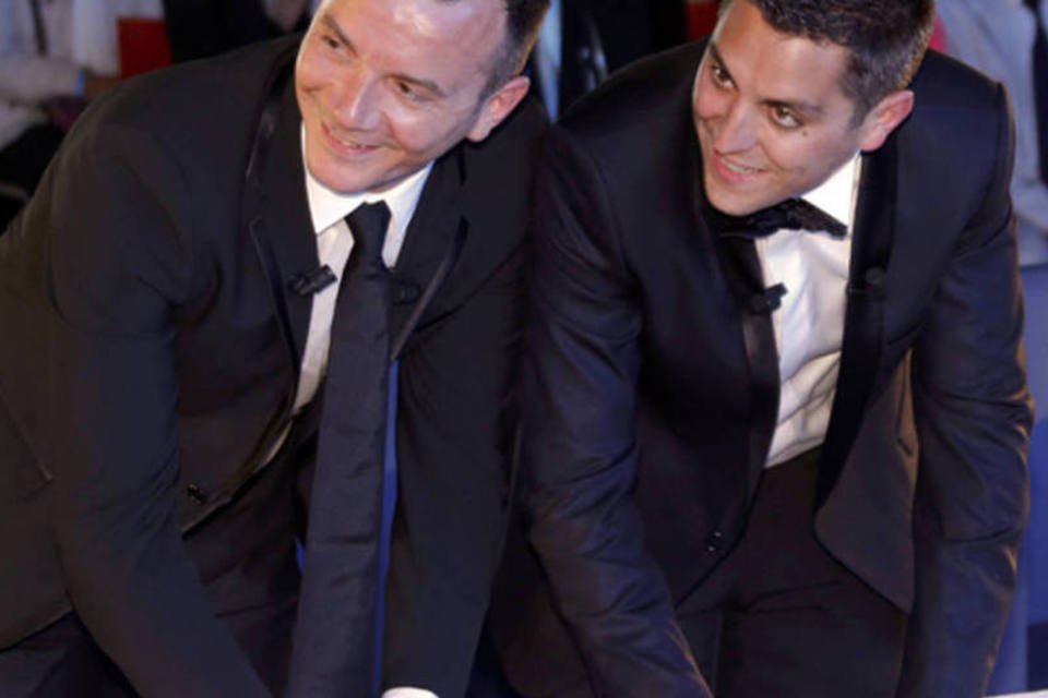 Vincent e Bruno protagonizam primeiro casamento gay francês