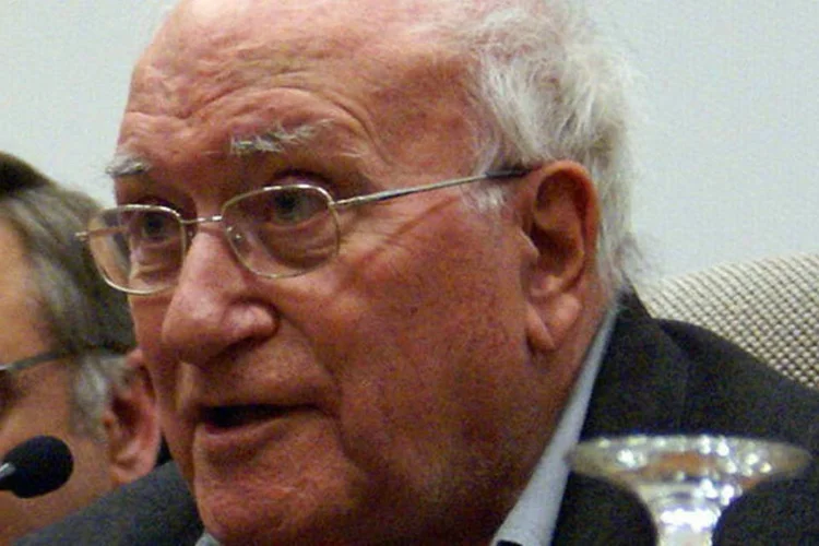 
	O cineasta espanhol Vicente Aranda: informa&ccedil;&atilde;o da morte foi anunciada pela Academia de Cinema da Espanha
 (Wikimedia Commons)