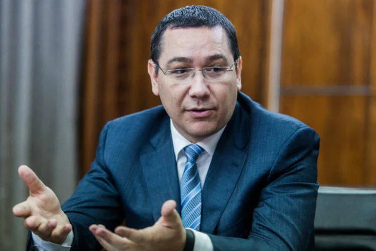 
	Victor Ponta, primeiro-ministro da Rom&ecirc;nia: &quot;Espero que a ren&uacute;ncia ao meu mandato e ao governo satisfa&ccedil;am os pedidos dos manifestantes&quot;
 (Akos Stiller/Bloomberg)