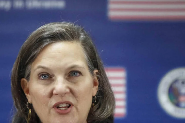 Victoria Nuland: "haverá um consenso muito, muito amplo para a missão de monitoramento. Apelamos à Rússia para se juntar ao consenso, fazer a escolha certa e retirar suas forças" (Gleb Garanich/Reuters)