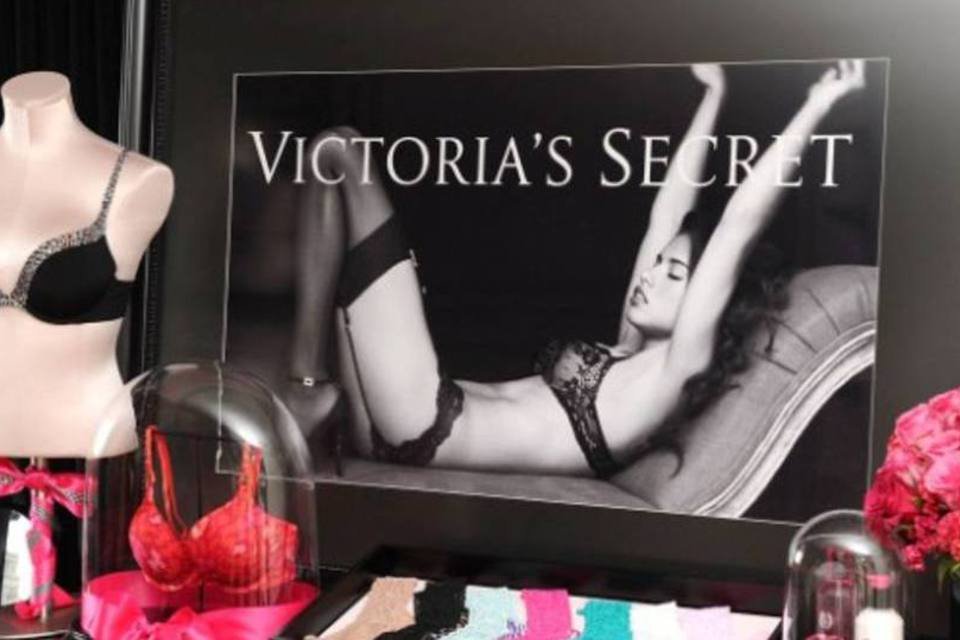 Victoria's Secret: mudança de direção coincide com uma perda líquida no terceiro trimestre de 2018 de 42,8 milhões de dólares do grupo L Brands, que controla a marca (Divulgação/Getty Images)