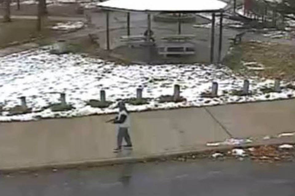 Após Ferguson, vídeo de menino morto por policial comove EUA