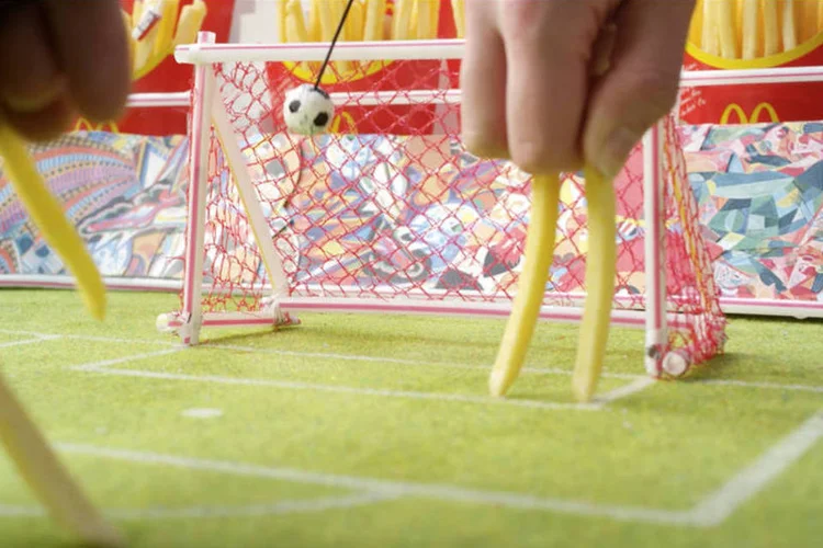 
	McDonalds usa batatas fritas para relembrar melhores momentos da Copa
 (Divulgação/McDonalds)
