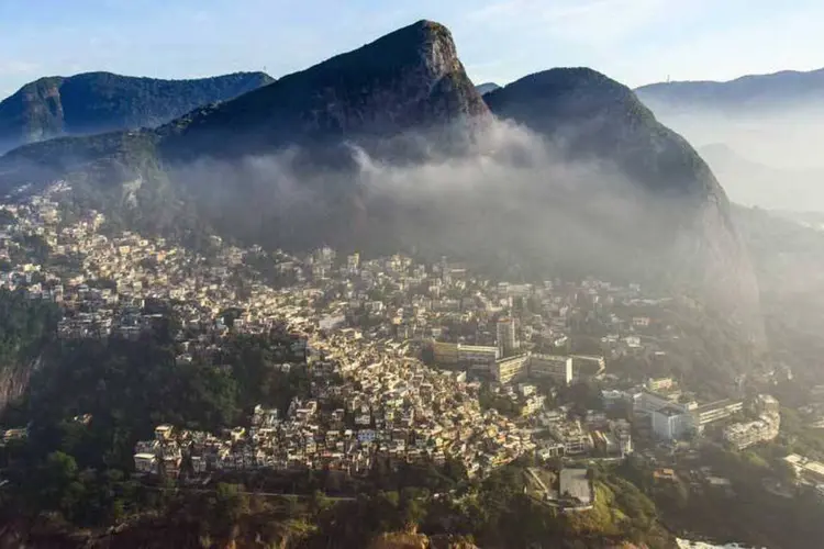 
	Vista do Vidigal, no Rio de Janeiro: n&atilde;o h&aacute; vacina nem tratamento para o zika
 (Chensiyuan/Thinkstock)