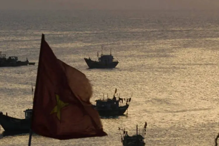 
	Barcos pesqueiros vietnamitas no mar do Sul da China:&nbsp;pa&iacute;s est&aacute; em uma disputa cada vez mais agressiva com seus vizinhos pelo controle de &aacute;reas mar&iacute;timas
 (Kham/Reuters)