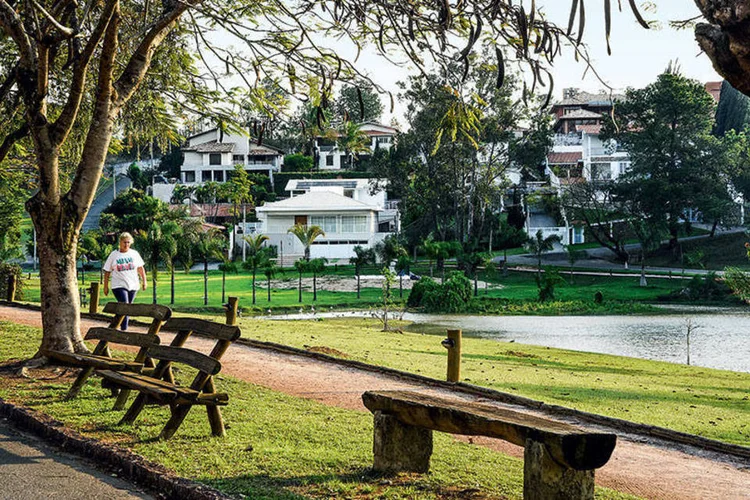 
	Parque em Vinhedo: ar de tranquilidade atrai fam&iacute;lias de alta renda de metr&oacute;poles vizinhas
 (Germano Luders/Exame)
