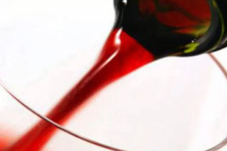 Um grupo de cientistas da Índia e dos EUA desenvolveu uma célula combustível microbiana que utiliza o vinho para produzir energia. (Creative Commons)