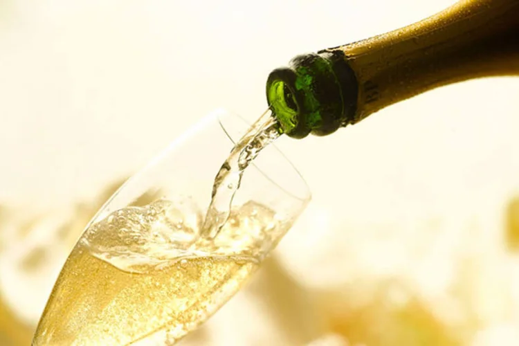 Associação Brasileira de Enologia (ABE) elegeu os melhores vinhos espumantes produzidos no Brasil (foto/Thinkstock)