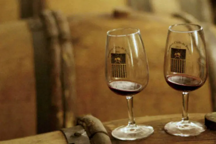 
	Ta&ccedil;as de vinho: a venda de vinhos de mesa deve ter expans&atilde;o de 6% a 7% neste ano
 (REUTERS/Emmanuel Foudrot)