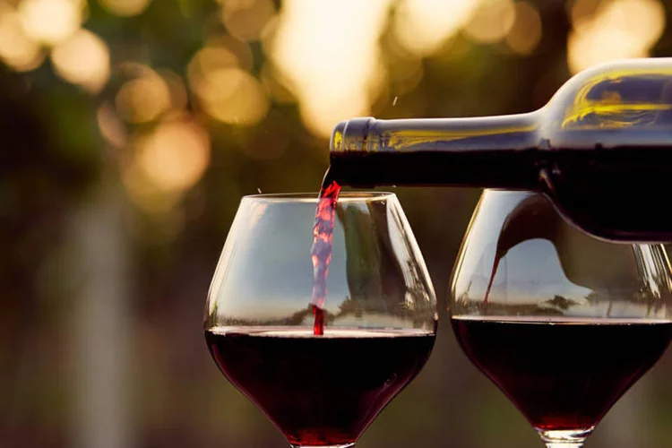 Um vinho para cada prato (Thinkstock)