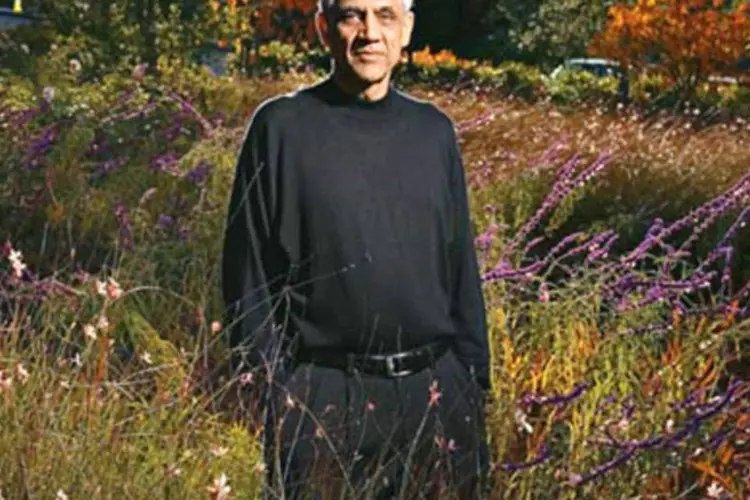 O indiano Vinod Khosla: Meio bilhão de dólares do próprio bolso para empresas verdes (.)