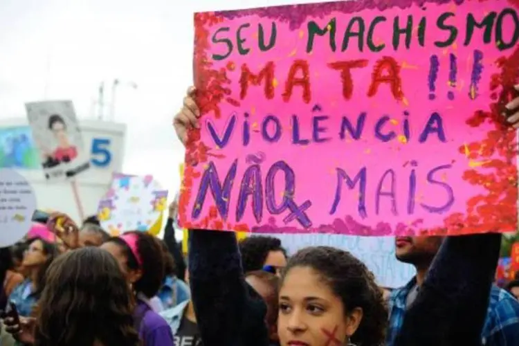 
	Viol&ecirc;ncia contra a mulher: Dilma Rousseff, assinou nesta ter&ccedil;a-feira, 8, Dia Internacional das Mulheres, a portaria interministerial que regulamenta a lei
 (Fernando Frazão/Agência Brasil)