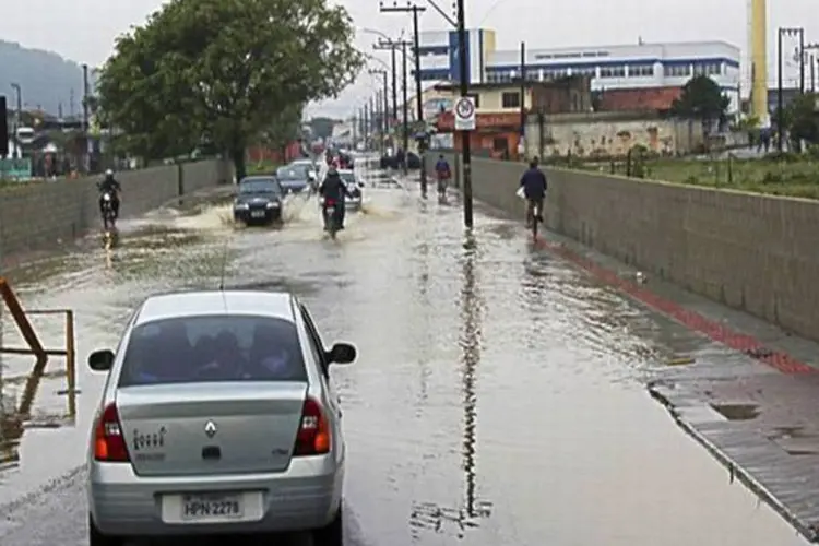 
	Chuvas em santa catarina: 70 cidades foram prejudicadas
 (Virgínia Cardoso/ABr)