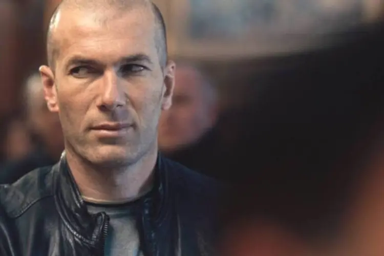 
	Zidane e Cannavaro em filme da Visa: brasileiros assistir&atilde;o ao comercial antes do resto do mundo
 (Divulgação)