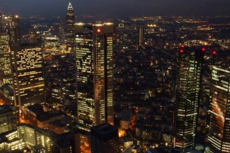 Visão aérea da cidade de Frankfurt ( Alex Grimm/Getty Images)