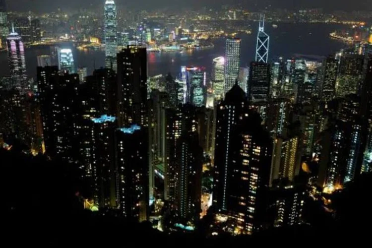 
	Hong Kong &eacute; o melhor lugar para fechar neg&oacute;cios em 2013, aponta Bloomberg
 (Stuart Franklin/Getty Images)