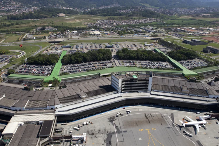 
	Aeroporto de Guarulhos: a empresa justifica que tomou conhecimento pela m&iacute;dia da decis&atilde;o judicial cautelar
 (Divulgação/Invepar)