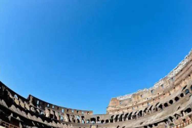 Além do Coliseu, "todo o patrimônio italiano precisa atenção", advertiu a associação nacional de arqueólogos italianos pedindo "recursos adequados" (©AFP/Archives / Andreas Solaro)