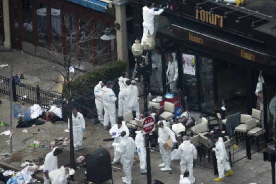 Não há indício de complô em explosões de Boston, dizem EUA