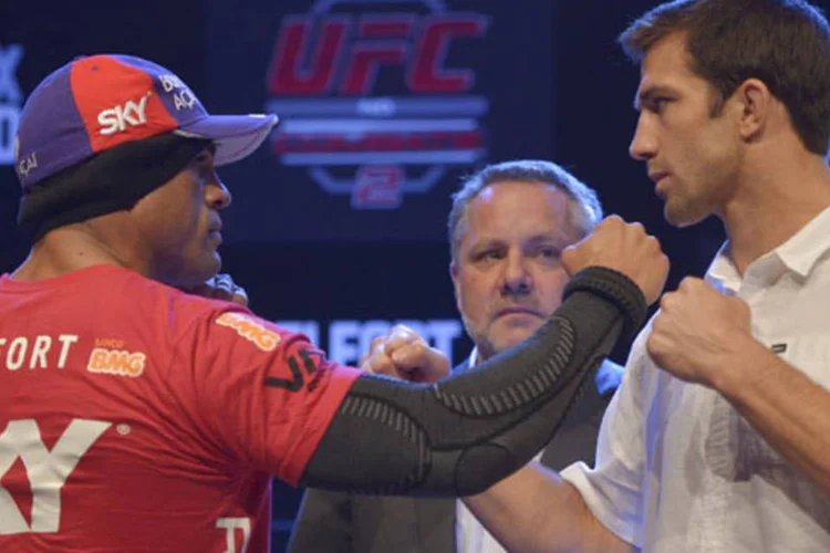 Vitor Belfort e Luke Rockhold se enfrentam na noite deste sábado, em Santa Catarina (Divulgação UFC)
