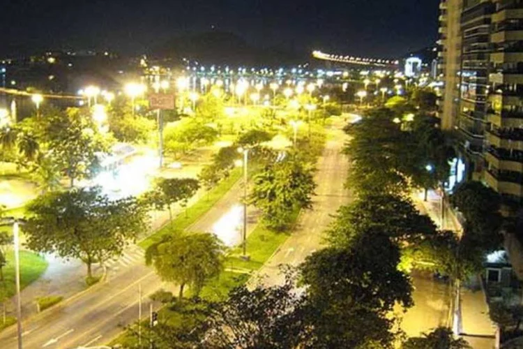 Durante um ano, uma associação, cujo nome não foi divulgado, firmava contratos com os municípios por meio de processos licitatórios fraudulentos. (Wikimedia Commons)