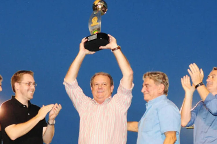 Fora do campo, presidente do Internacional Vitorio Piffero quer ser campeão também na gerência do clube (.)