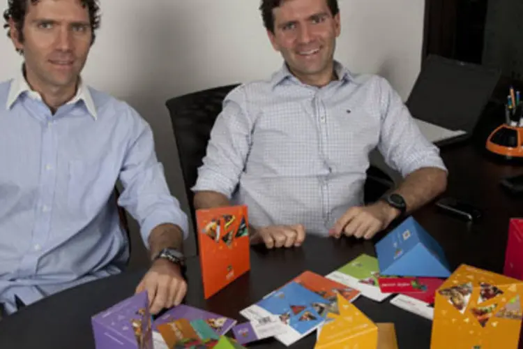 Os gêmeos Daniel e Andre Susskind: investimento de 1,5 milhão de reais e 10 mil unidades vendidas até agora (.)
