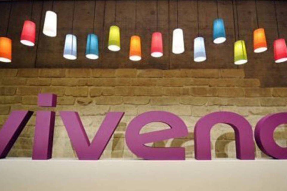 Vivendi contrata bancos para vender GVT