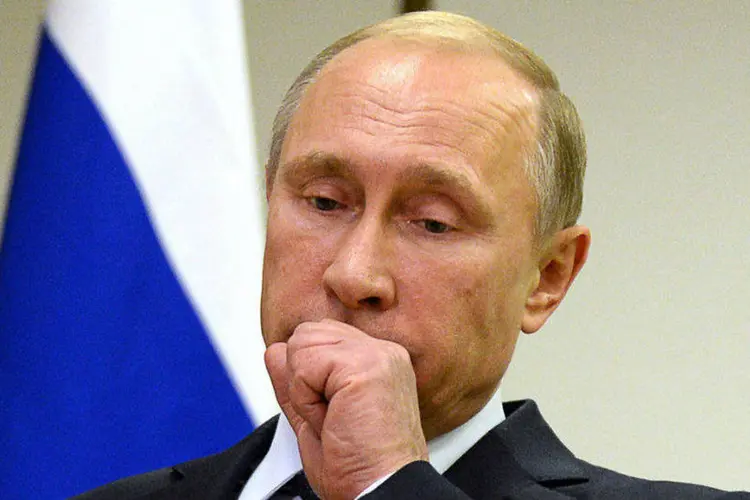 
	O presidente russo Vladimir Putin: Moscou respondeu com a proibi&ccedil;&atilde;o, por um ano, da importa&ccedil;&atilde;o de alimentos perec&iacute;veis procedentes dos pa&iacute;ses comunit&aacute;rios
 (Vasily Maximov/Pool/Reuters)