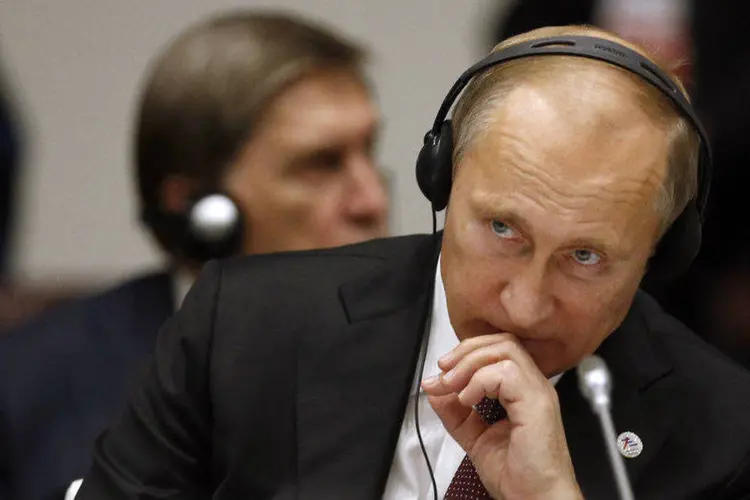 
	Vladimir Putin, presidente da R&uacute;ssia: governo tenta refor&ccedil;ar a cren&ccedil;a em seu sistema banc&aacute;rio em meio a uma crise aprofundada por san&ccedil;&otilde;es ocidentais
 (Alessandro Garofalo/Reuters)
