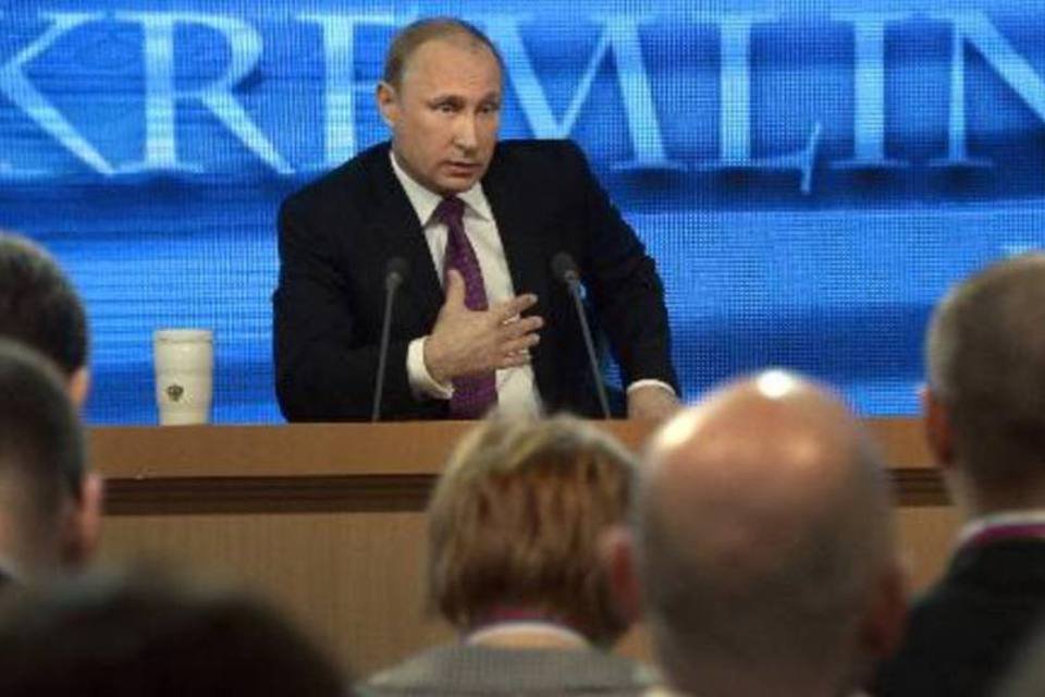 Crise econômica na Rússia durarà no máximo 2 anos, diz Putin