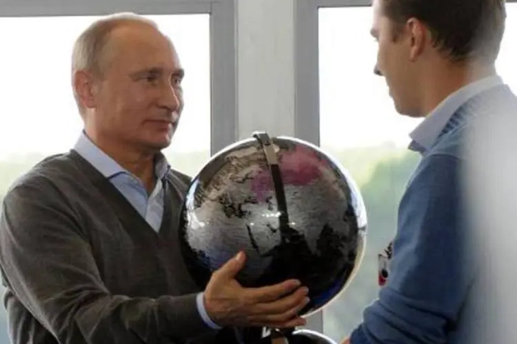 O presidente russo, Vladimir Putin, é visto em 29 de agosto de 2014, em Seliger, norte da Rússia (Mikhail Klimentyev/AFP)