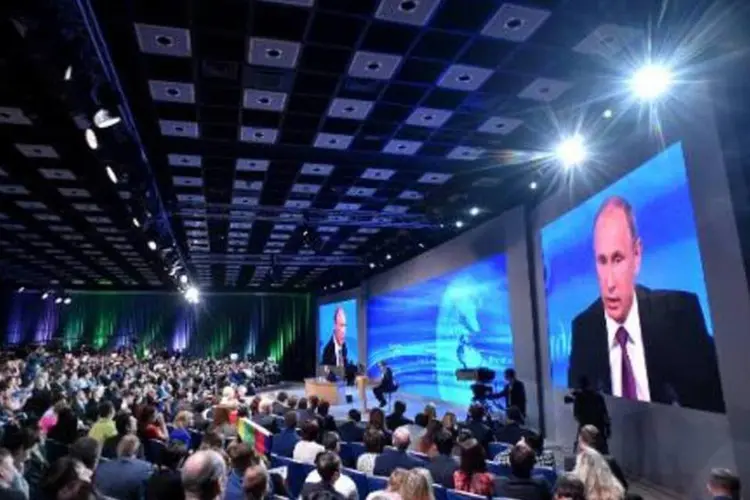 Putin: "nossos sócios (ocidentais) não pararam. Decidiram que são vencedores, que agora são um império e que os outros são vassalos e que devem ser encurralados" (Kirill Kudryavtsev/AFP)