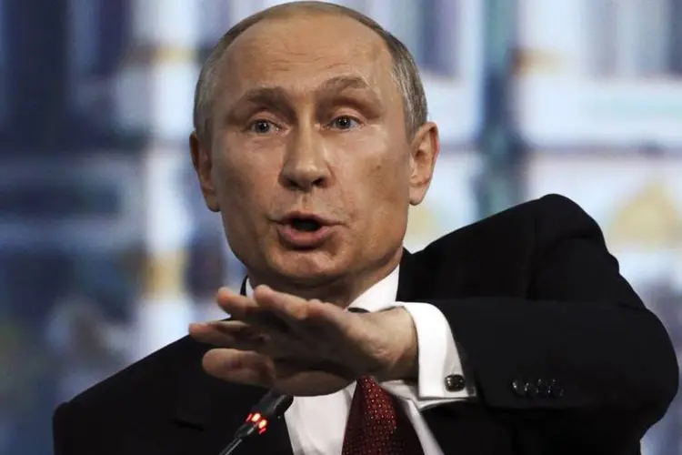 
	Vladimir Putin: &quot;devemos reagir de forma adequada e proporcional&quot;
 (Sergei Karpukhin/Files/Reuters)
