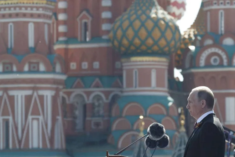 
	Vladimir Putin: &quot;Em resumo, as for&ccedil;as s&iacute;rias liberaram dos terroristas mais de 500 localidades com o apoio das For&ccedil;as Aeroespaciais da R&uacute;ssia&quot;
 (Grigory Dukor / Reuters)