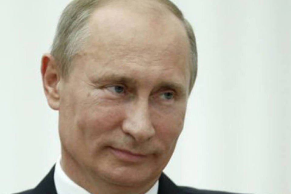 Putin diz que Rússia cooperará com Romney