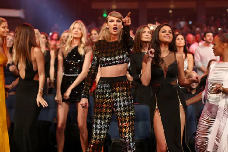 Taylor Swift: cantora foi o grandes destaque do VMA 2015 (Christopher Polk/MTV/Divulgação)