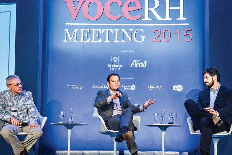 Jorge Hoelzel, da Mercur; José Mario Caprioli, da Azul; e Márcio Fernandes, da Elektro, durante conversa no VOCÊ RH Meeting 2015: histórias de quem mudou o negócio (Flávio Santana / VOCÊ RH)