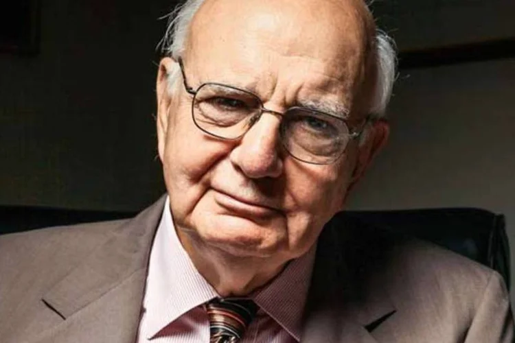 
	Paul Volcker, um dos maiores banqueiros centrais do s&eacute;culo 20: Regra de Volcker, que leva nome do ex-presidente do Fed, &eacute; parte da Lei Dodd-Frank
 (Fred R. Conrad/The New York Times/Latinstock/Divulgação)