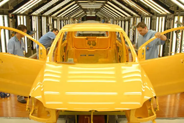Fábrica da Volks no Paraná: IPI menor elevou a produção (.)