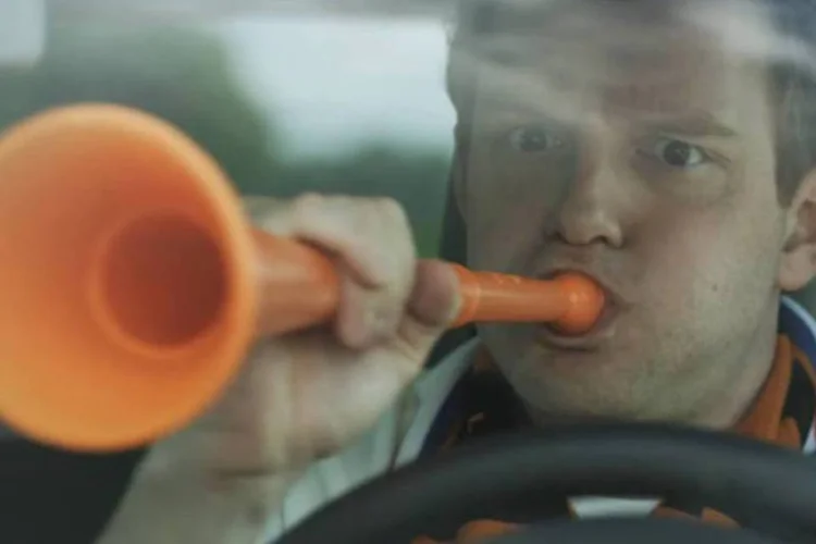 Comercial do Volkswagen Up! na Holanda: Equipes que obtiverem os melhores tempos no dia levam ingressos para assistir provas e partidas dos Jogos Olímpicos (Reprodução)