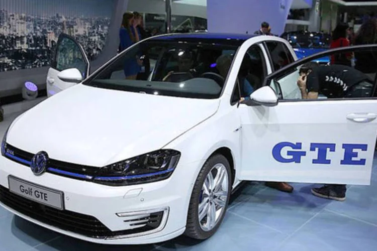 VOLKSWAGEN Golf GTE, no Salão de Genebra 2014 (Divulgação/ Geneva Motor Show)
