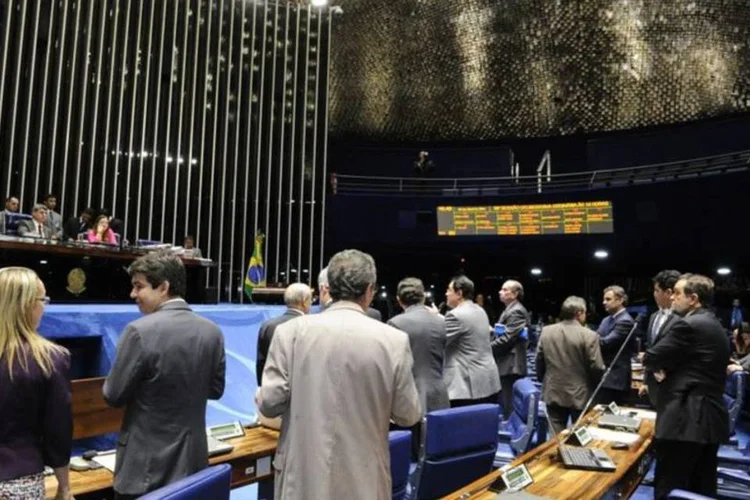 Senadores analisam requerimento de urgência para votar o projeto do Marco Civil da Internet (PLC 21/2014) (Waldemir Barreto/Agência Senado)