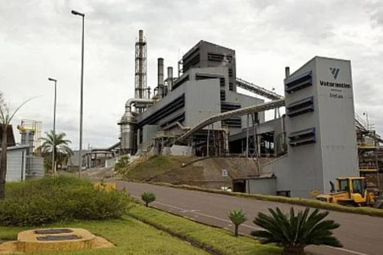 Fábrica da Votorantim: programa tem duração de 18 meses (.)