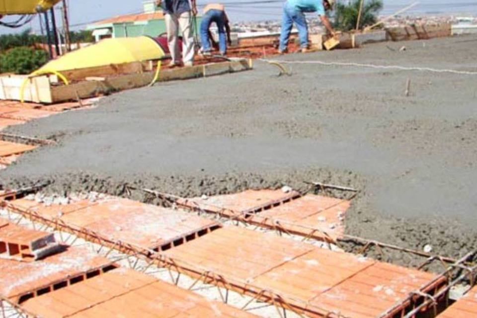 Venda de materiais de construção cresce em outubro