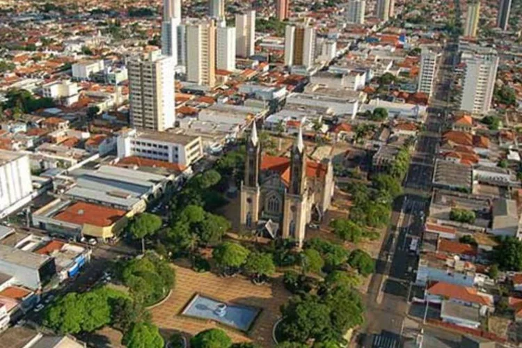 Votuporanga (SP): Centro Municipal de Educação Infantil está sendo investigado por suspeita de dopar crianças. Não há informações de que as servidoras tenham envolvimento no episódio, mas os afastamentos são preventivos e vão ocorrer até o término do processo (Wikimedia Commons/Wikimedia Commons)